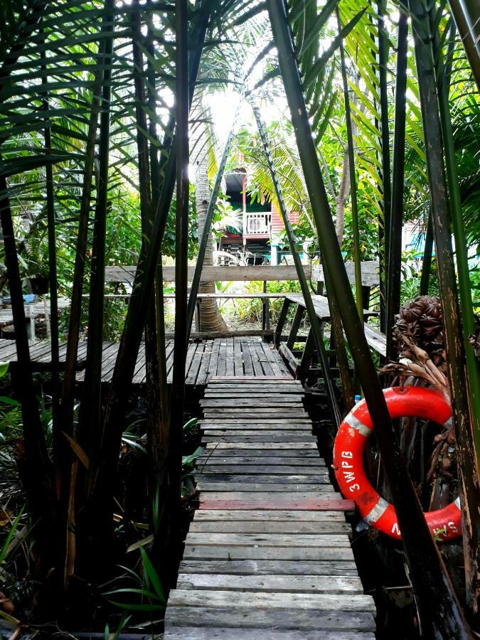 Baan Glangsuan Bang Kobua Hotel Bang Chak Exterior foto